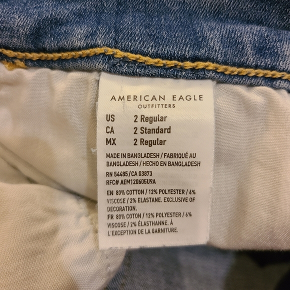 American Eagle Curvy Super Hi-Rise Jegging Crop, Size 2 Regular - Picture 7 of 9
